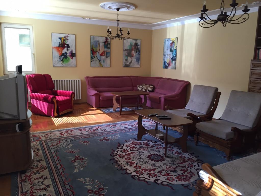 Galéria Vendégház Mezőkövesd Habitación foto