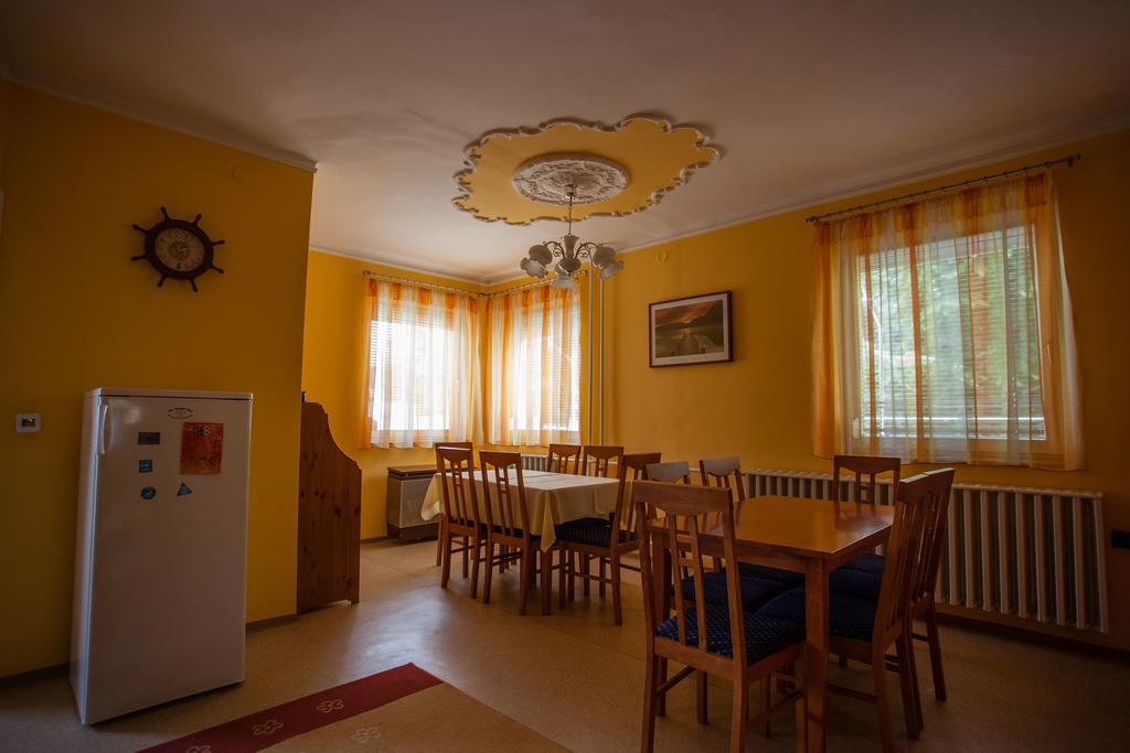 Galéria Vendégház Mezőkövesd Exterior foto